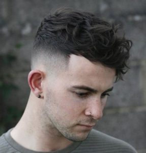 Cool Hairstyle For Men with Wavy Hair