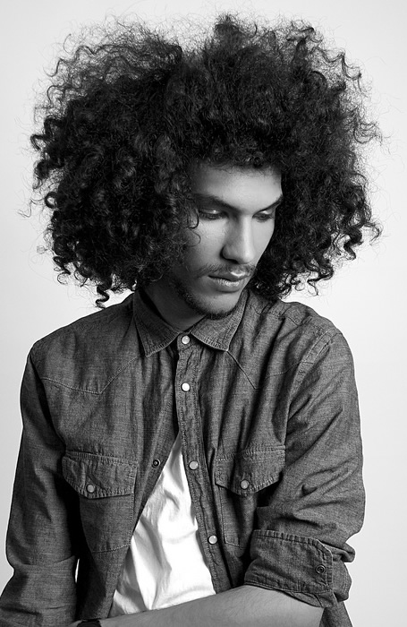 Messy Afro mens hairstyles