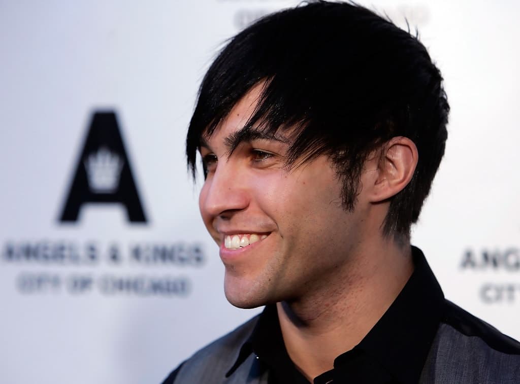 Loss Out Child’s bassist Pete Wentz functions the mop that was so... 