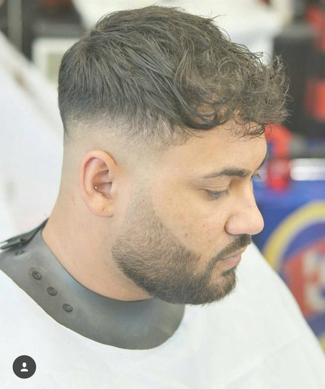 fat guys haircuts Front-Swept-Messy-Bangs-with-Skin-Fade