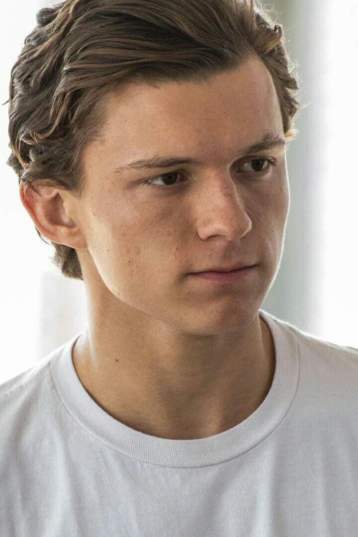 Tom Holland Hairstyles